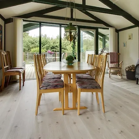 Three-bedroom Holiday In *