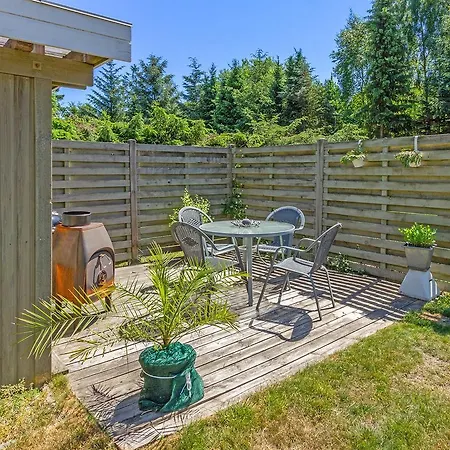 Three-bedroom Holiday In Hals